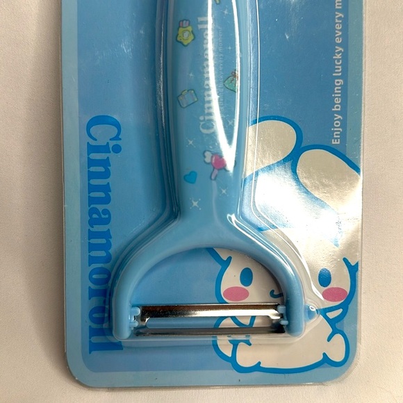 Sanrio Cinnamoroll Stainless Steel Fruit Peeler Tool for Effortless Peel… - Picture 3 of 11